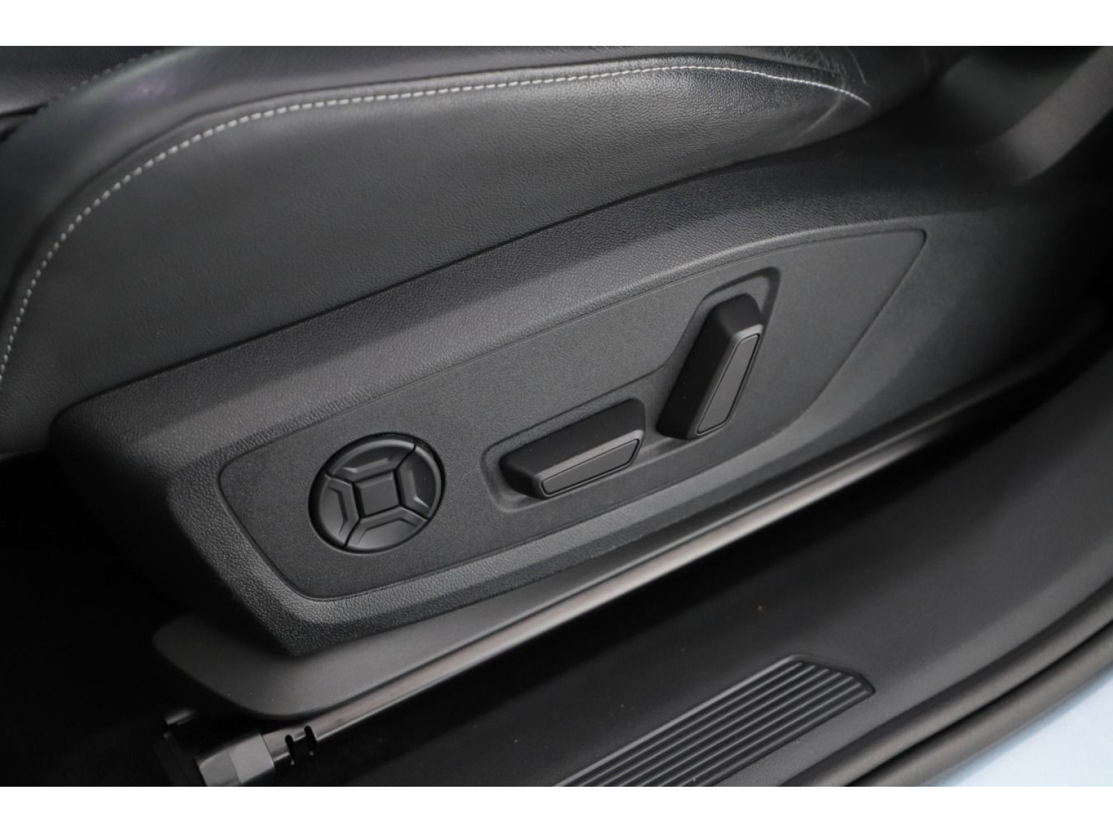 Audi - Q4 e-tron_8 Audi - Q4 e-tron_8