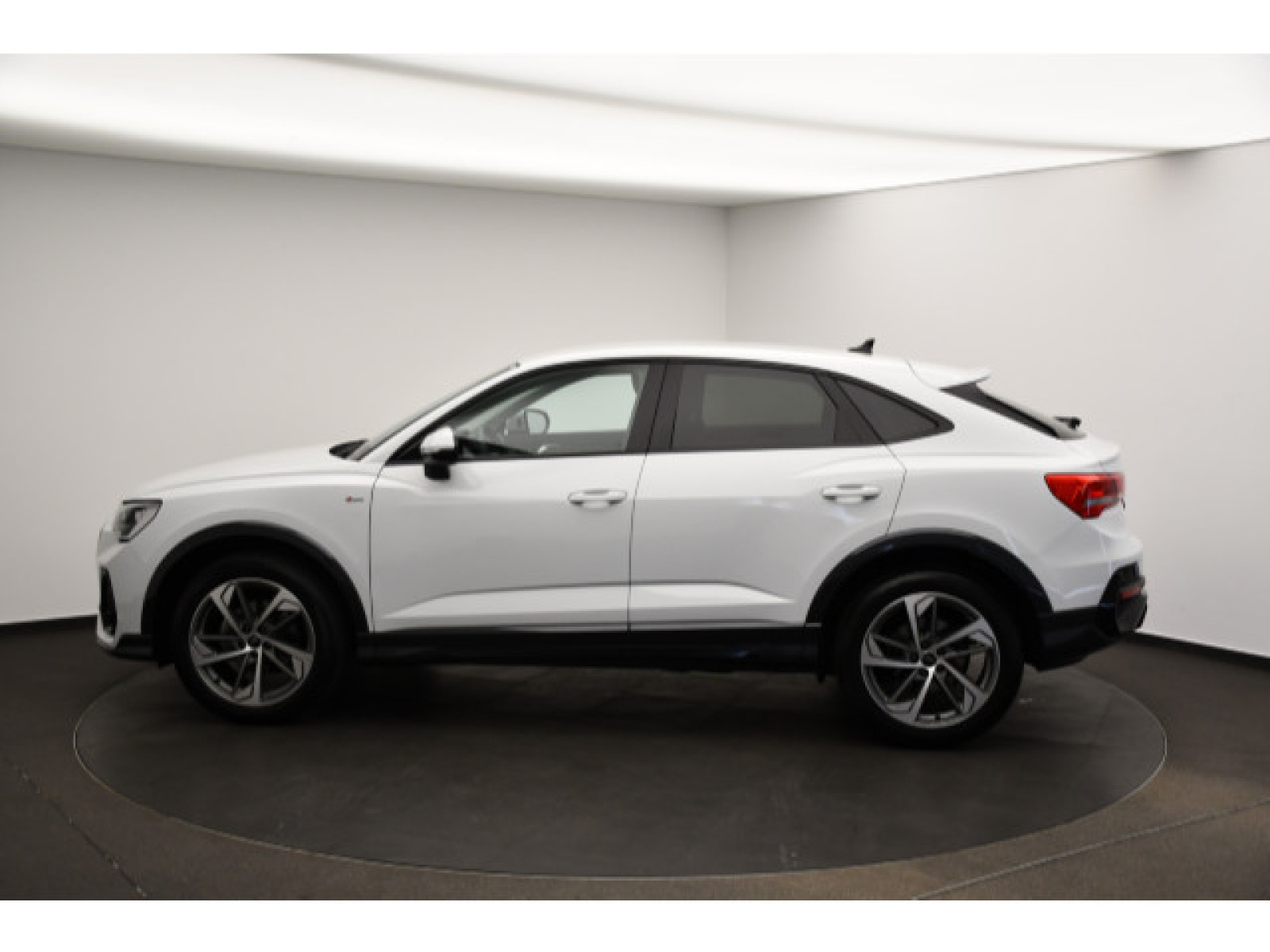 Audi - Q3 Sportback_18