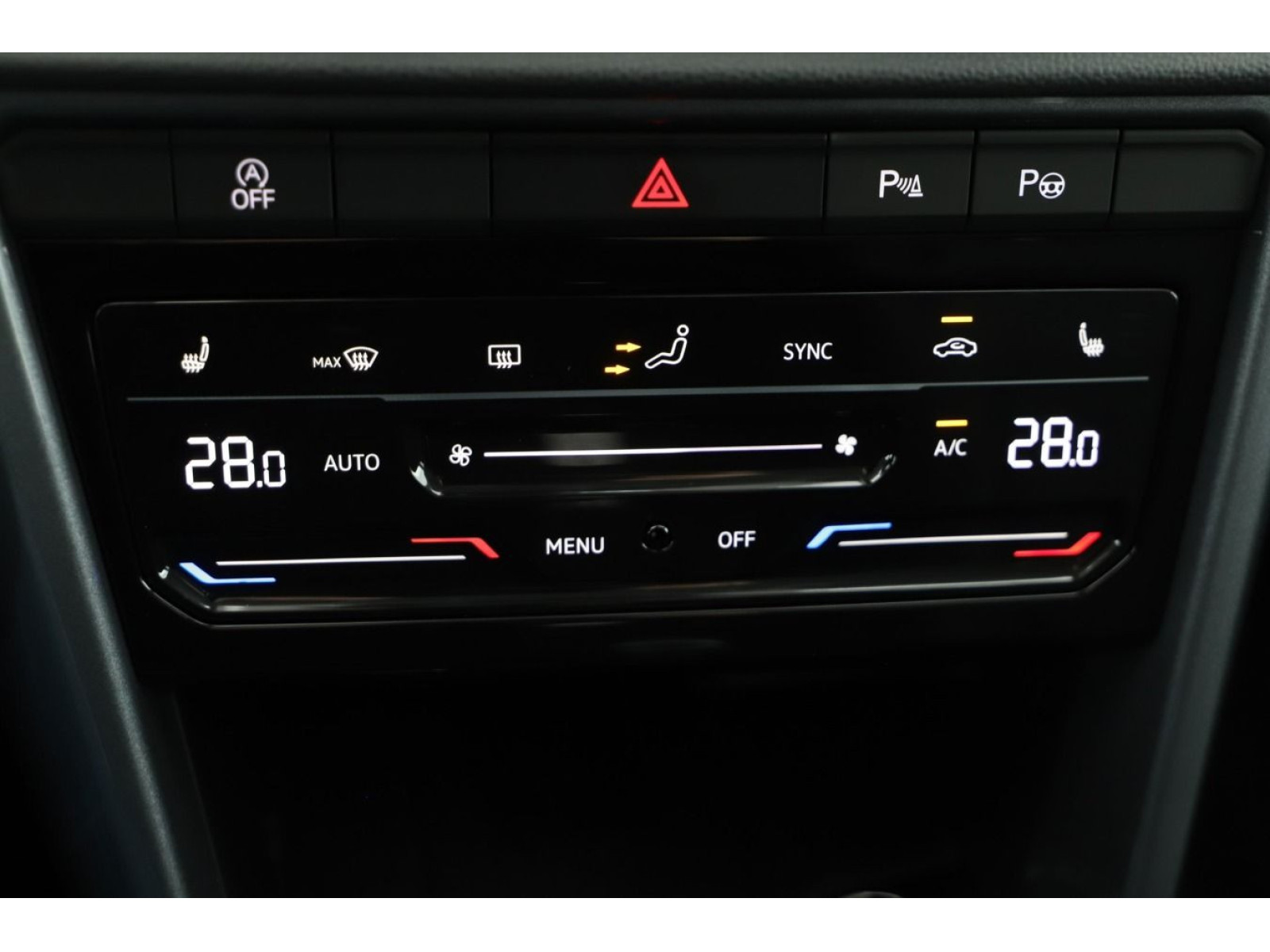 Volkswagen - T-Roc_11