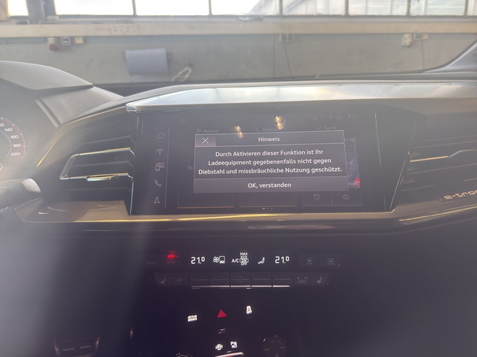 Audi - Q4 e-tron_13