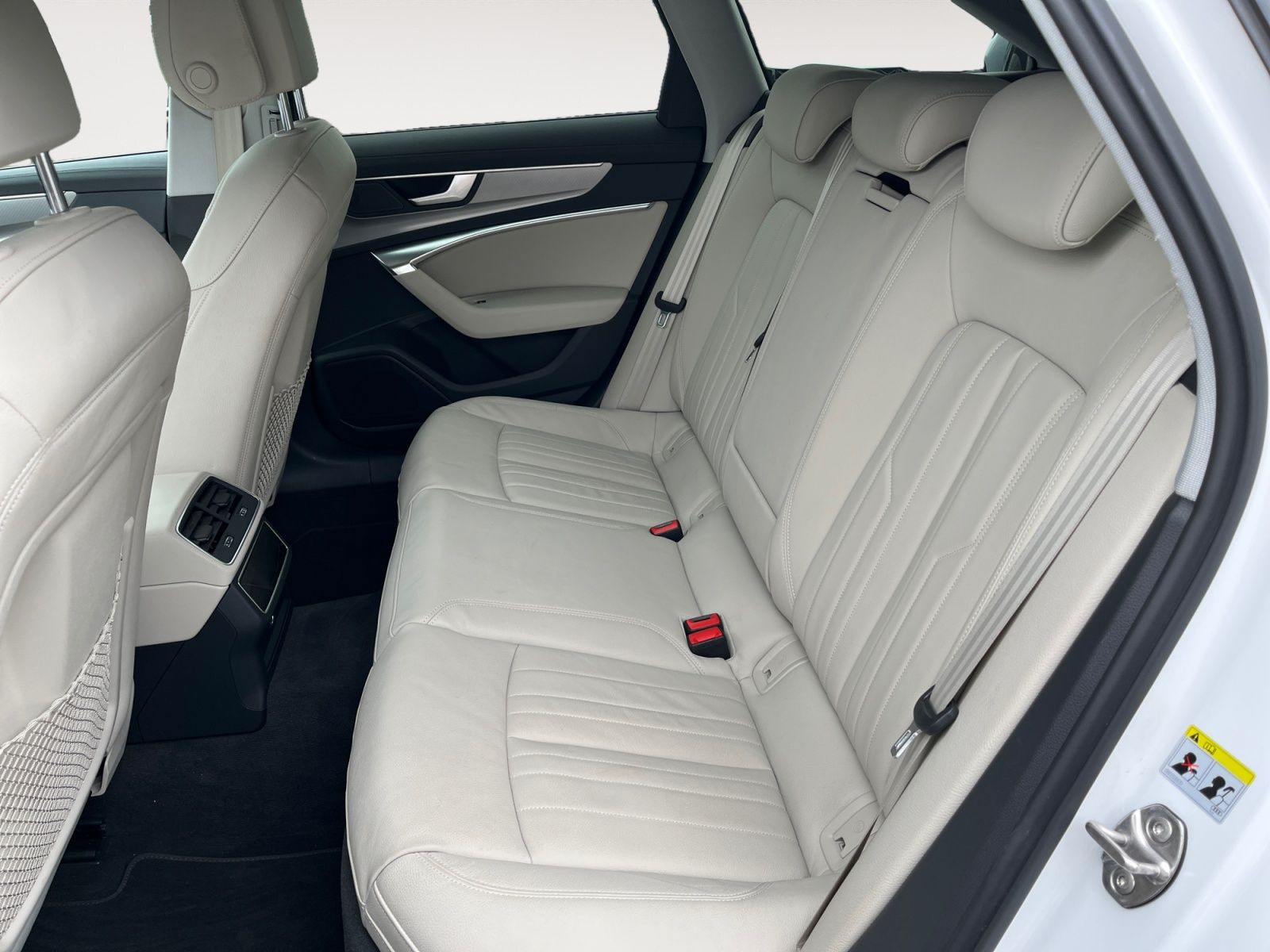 Audi - A6 Avant_14