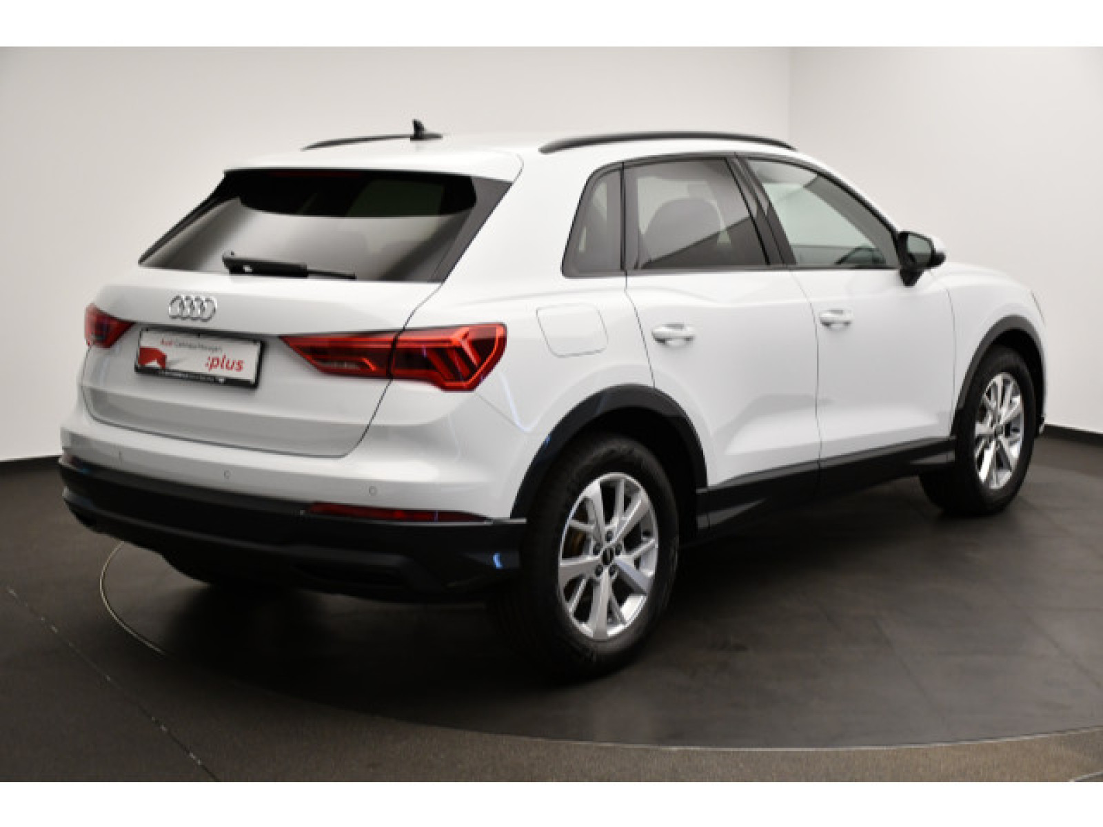 Audi - Q3_4