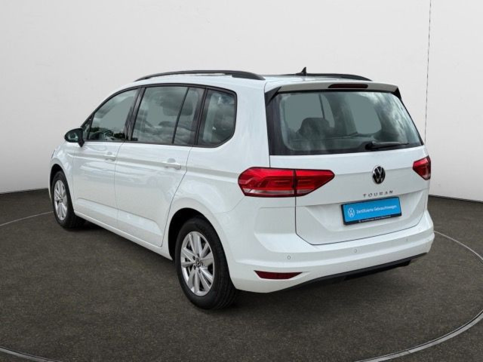 Volkswagen - Touran_3
