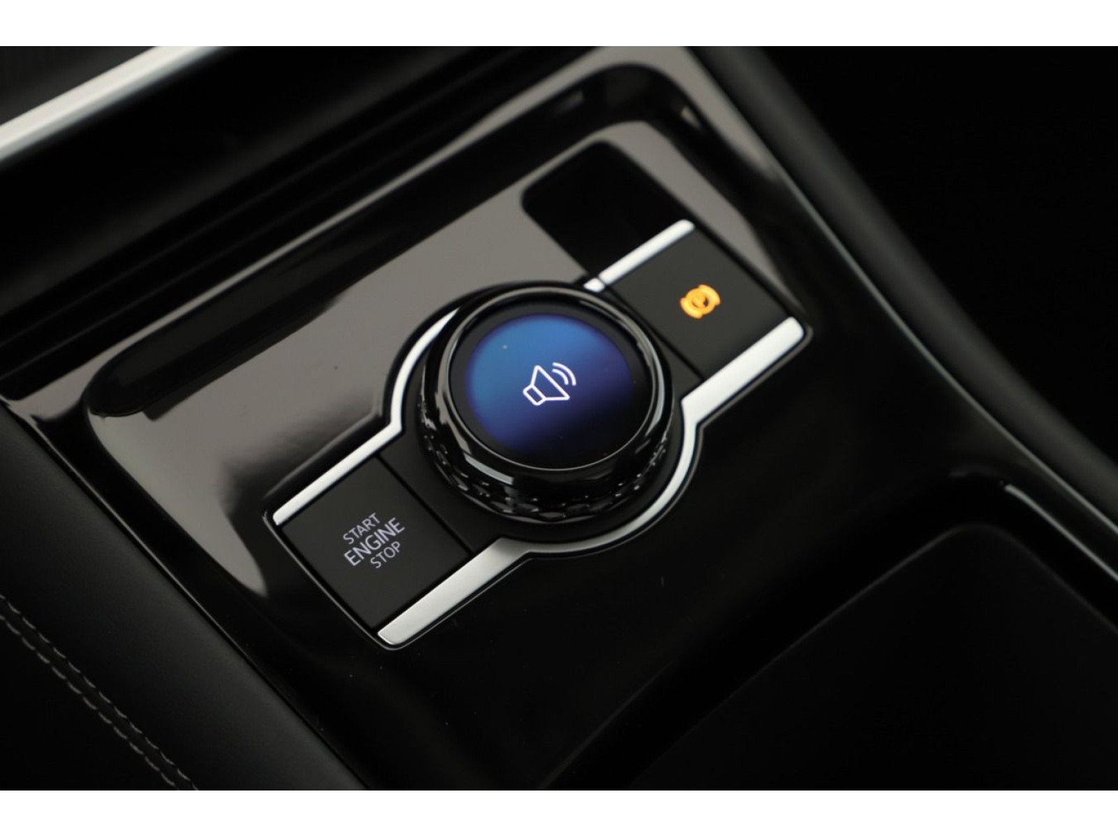Volkswagen - Tiguan_13
