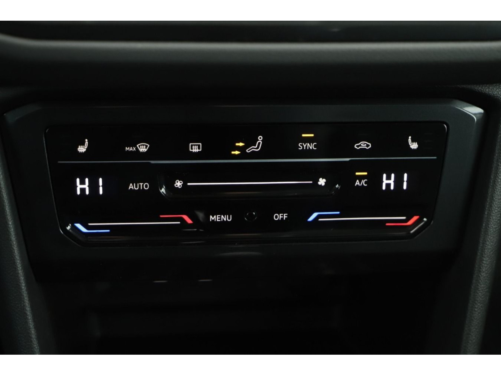 Volkswagen - Tiguan_11
