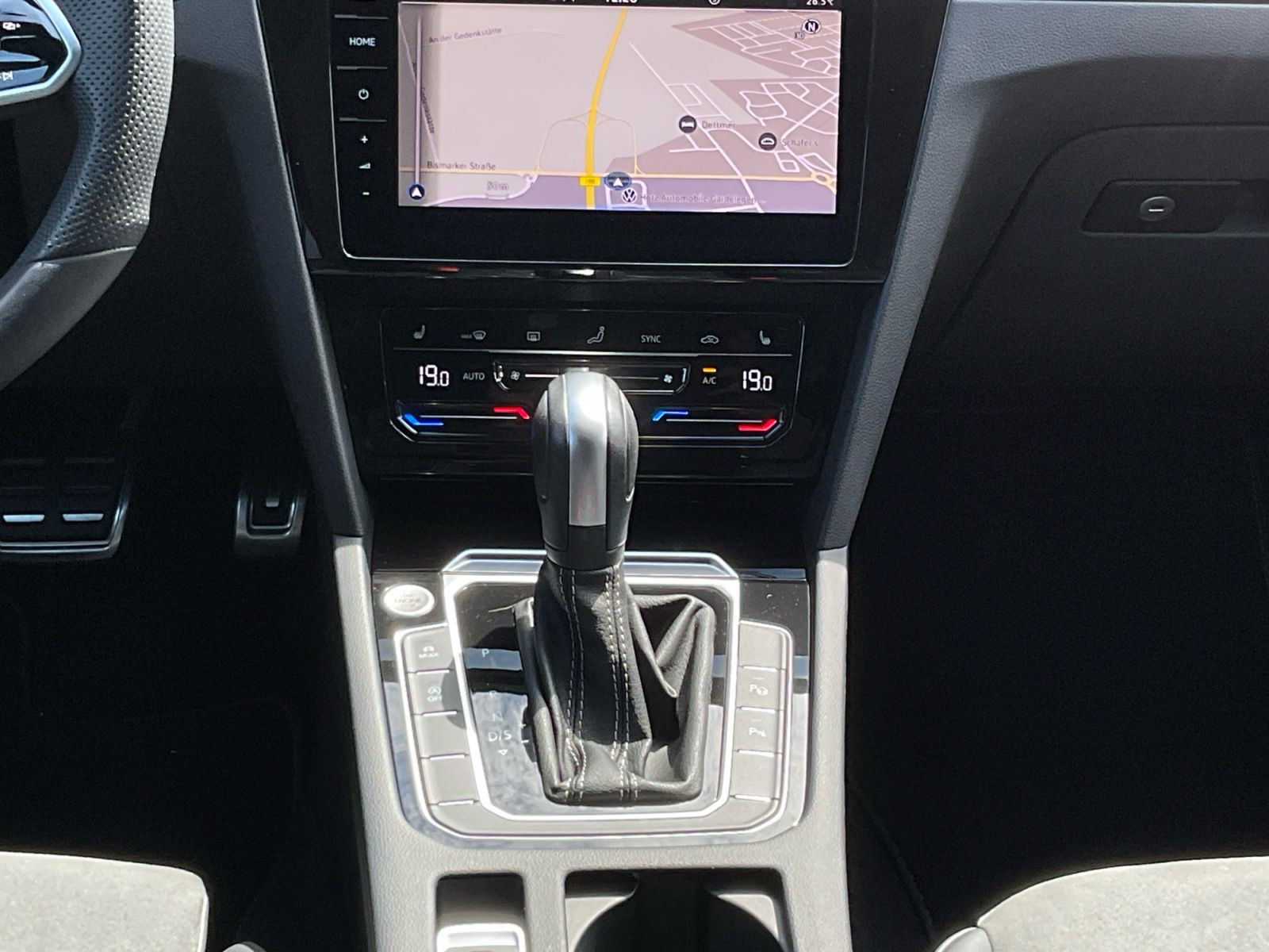 Volkswagen - Arteon_11