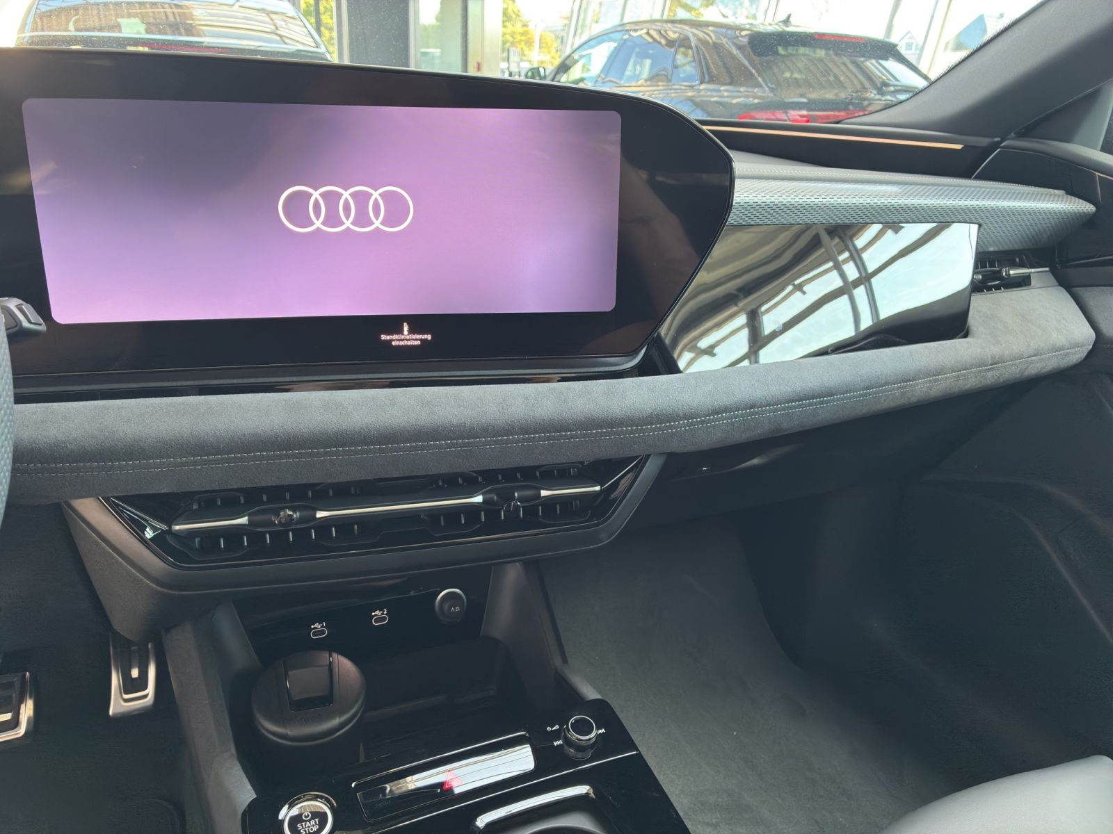 Audi - A6 Avant e-tron_10
