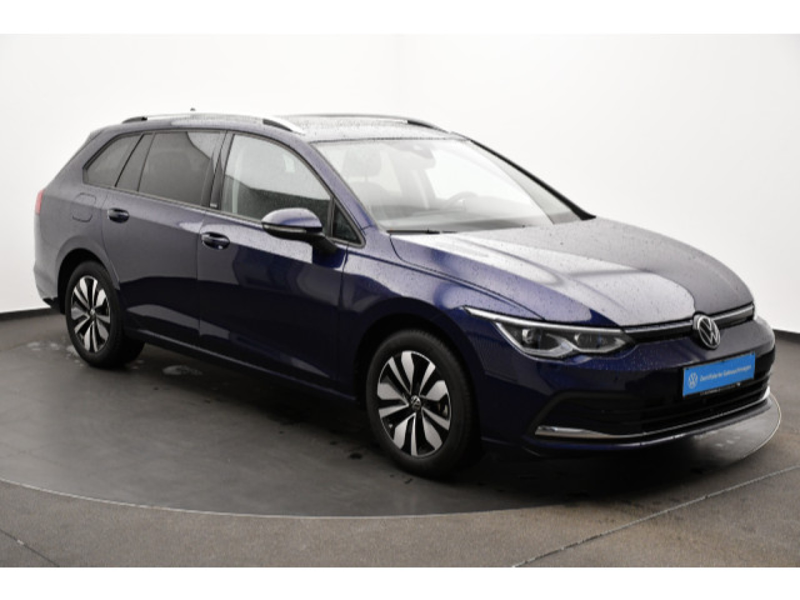 Volkswagen - Golf_15