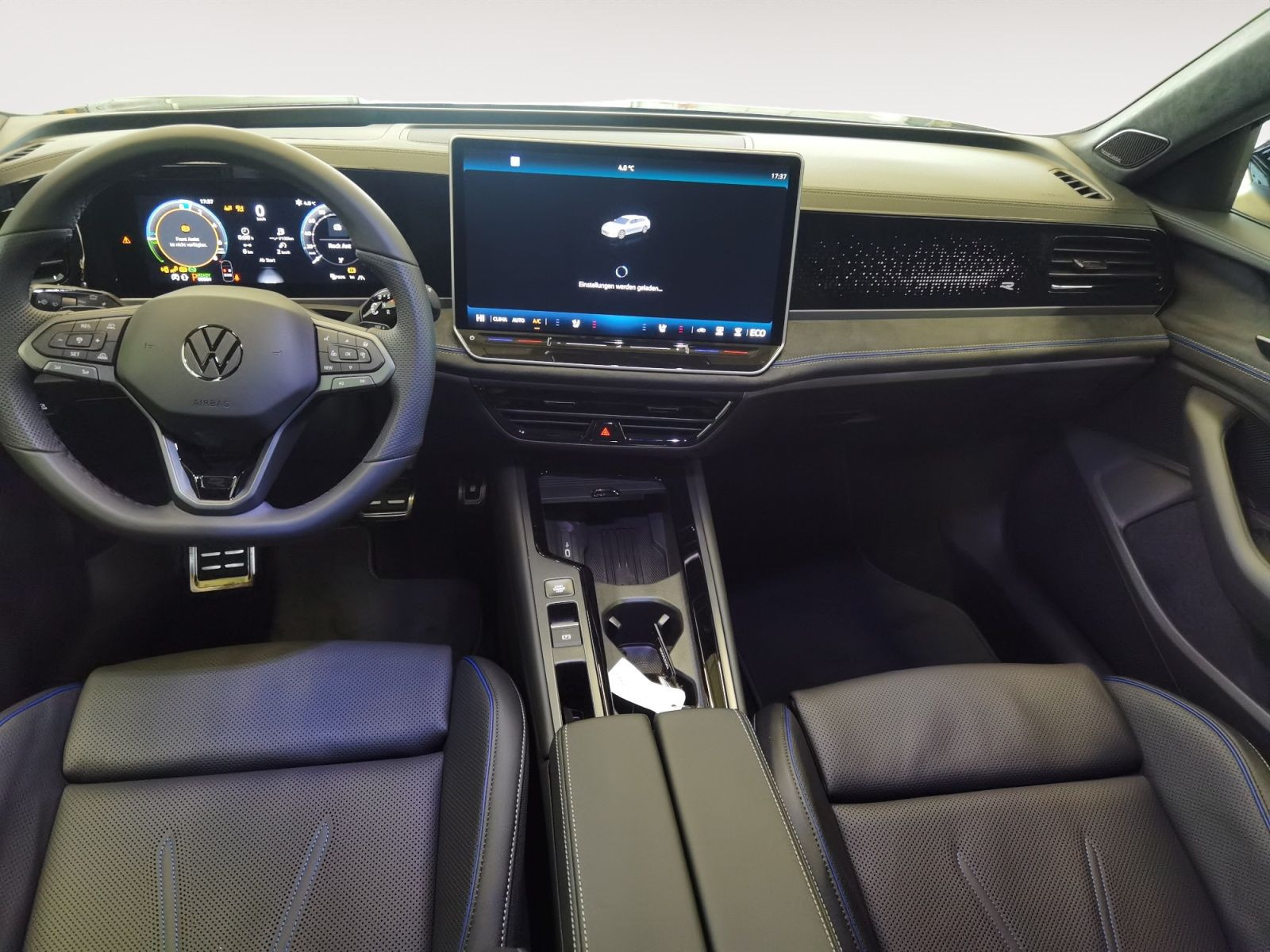 Volkswagen - Passat_11