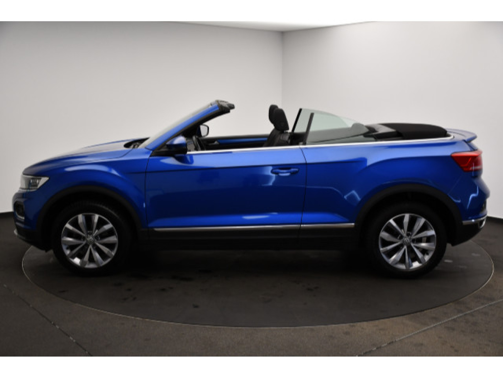 Volkswagen - T-Roc Cabriolet_16