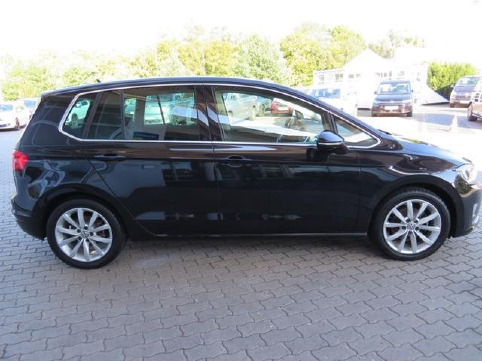 Volkswagen - Golf Sportsvan_6