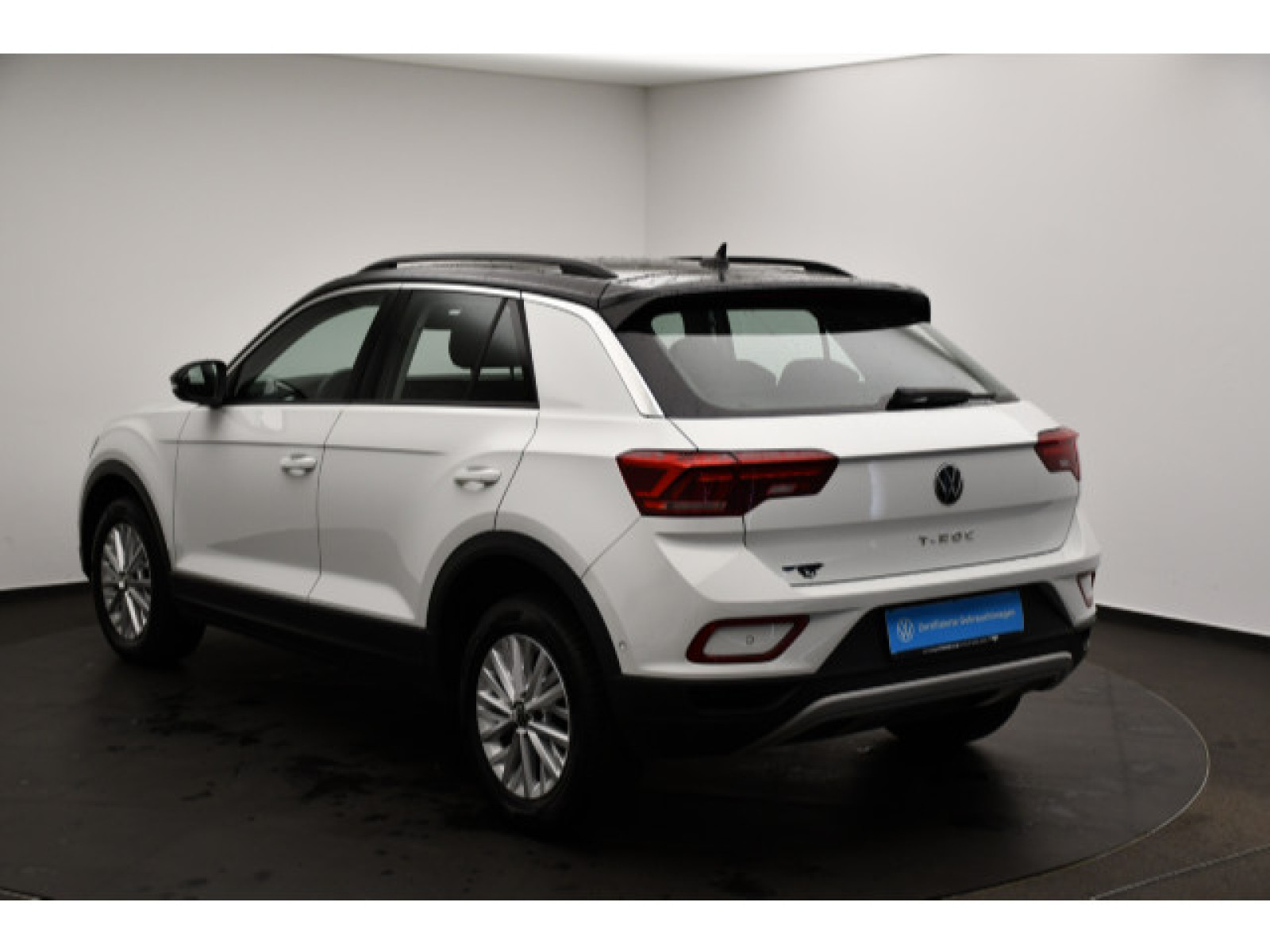 Volkswagen - T-Roc_13