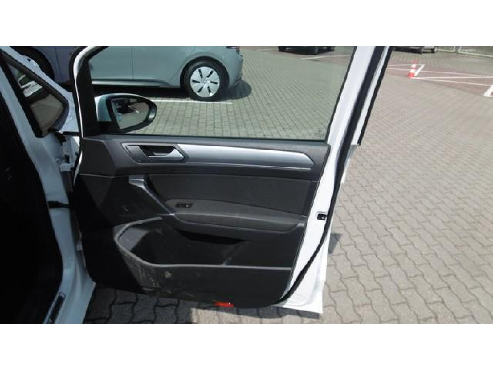 Fahrzeugbild_17