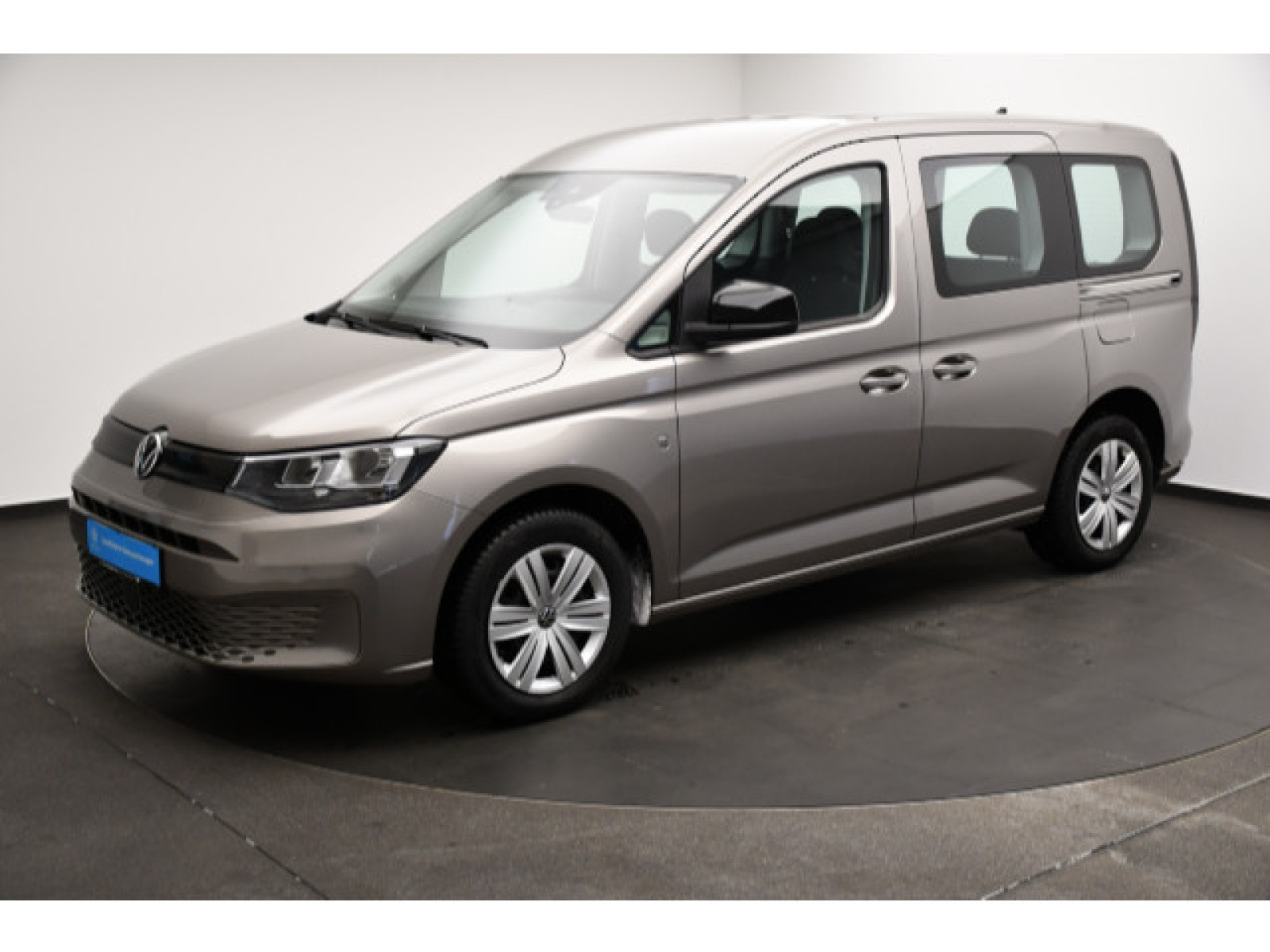 diagonal-frontansicht-aussen