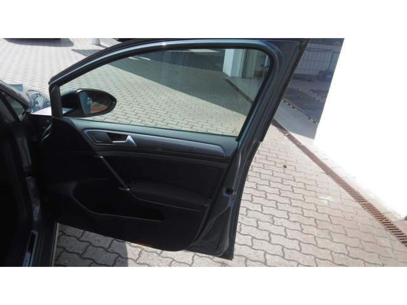 Volkswagen - Golf_14