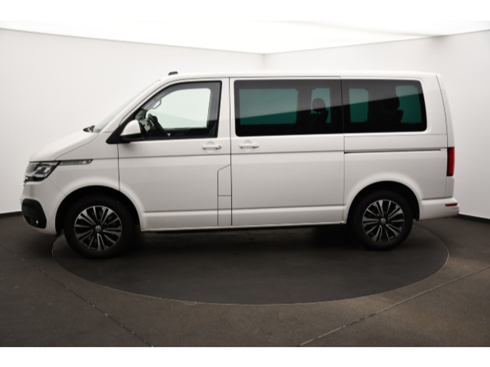 Volkswagen - T6.1 Multivan_15