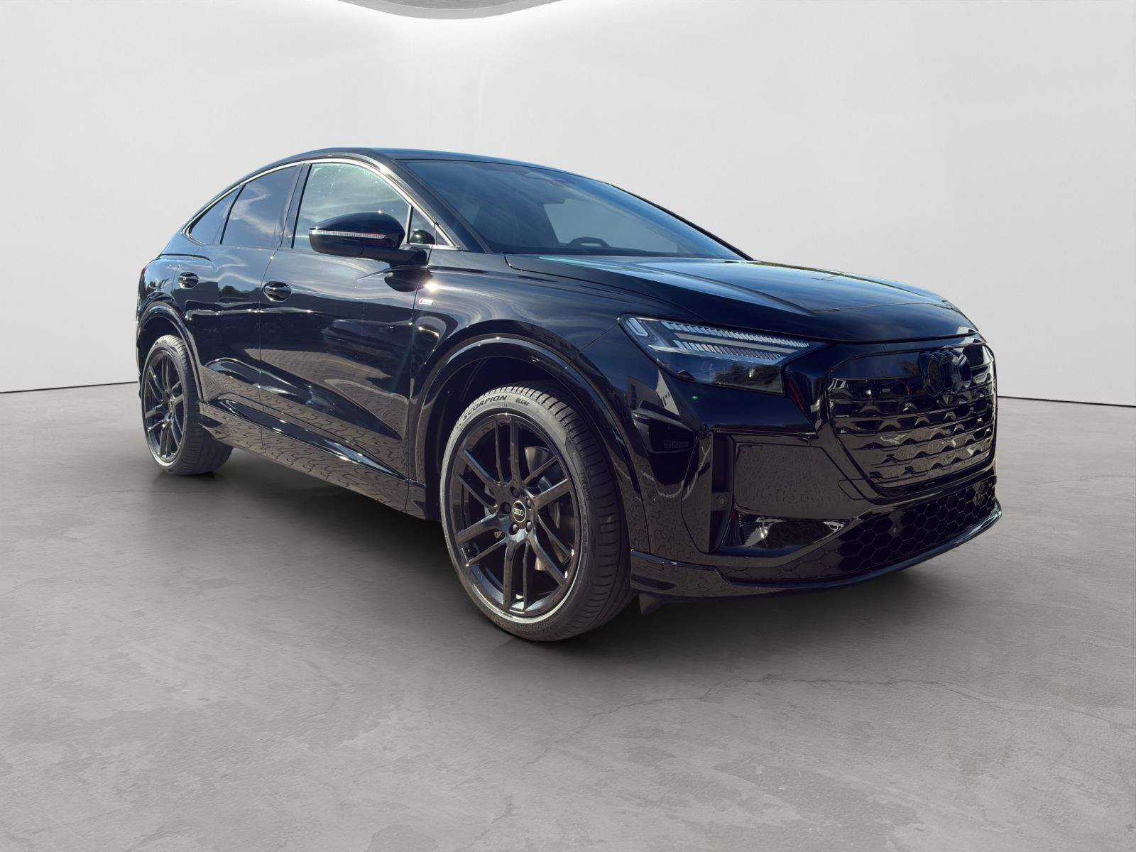 Audi - Q4 Sportback e-tron_7