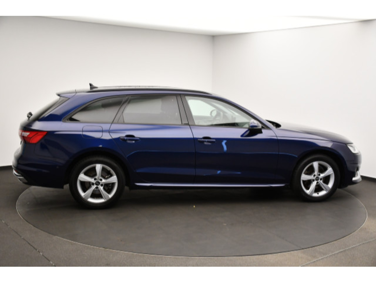 Audi - A4 Avant_16