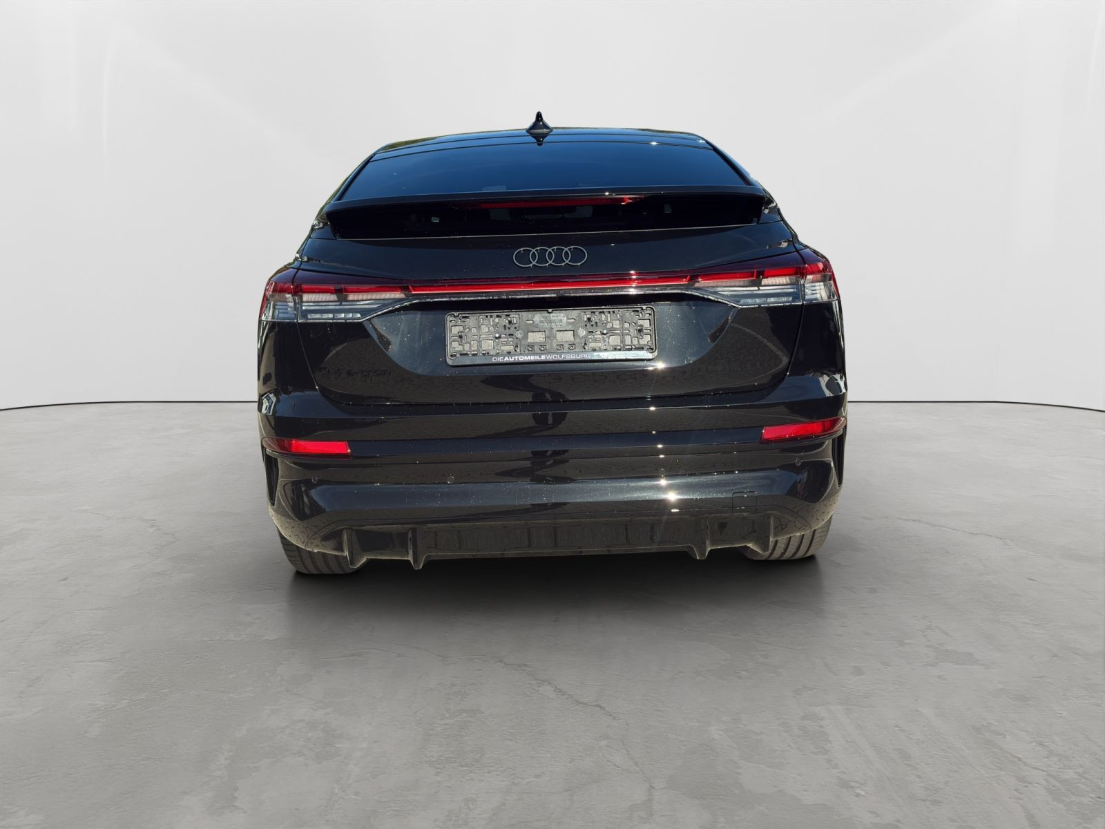 Audi - Q4 Sportback e-tron_4