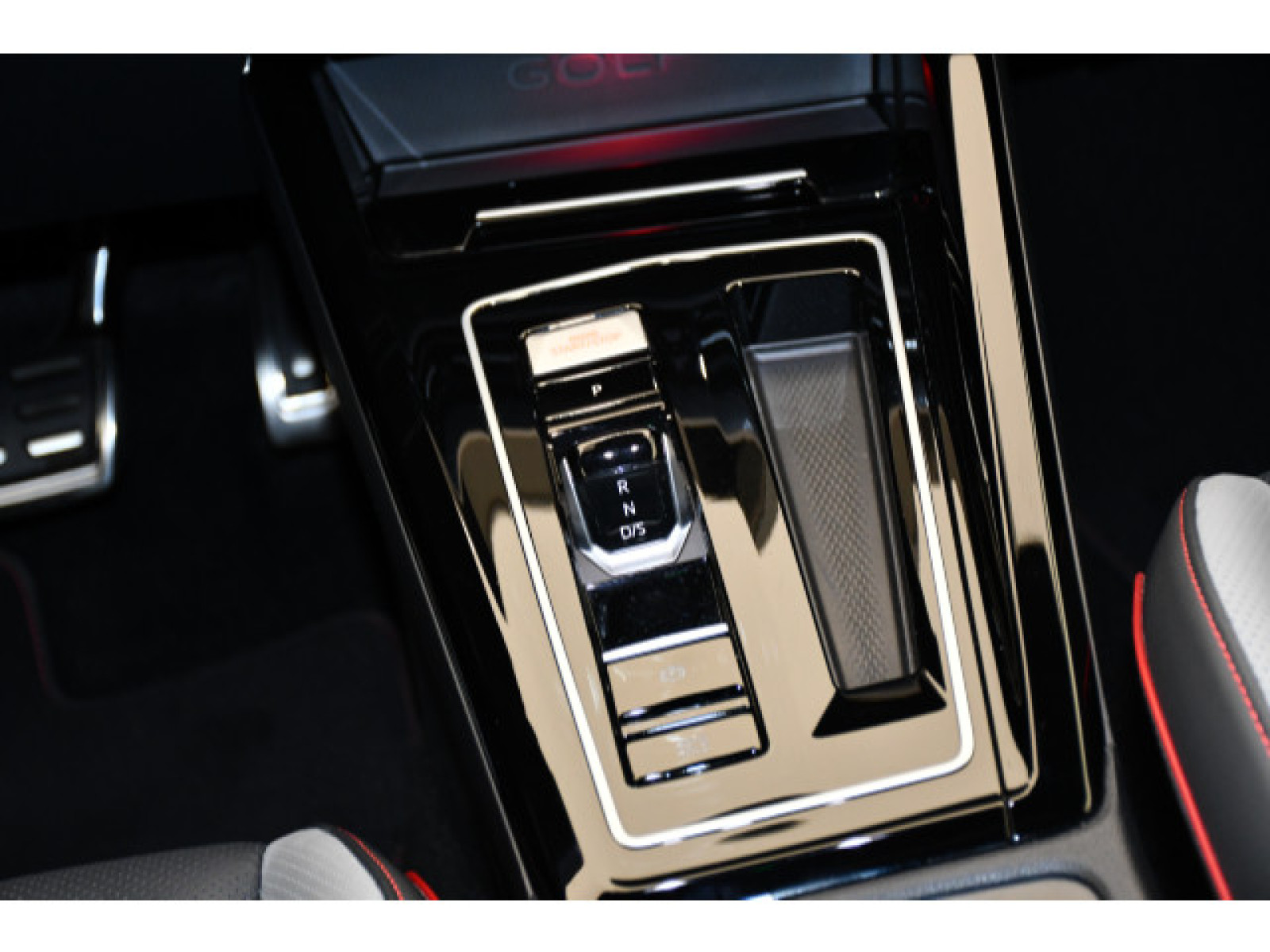 Volkswagen - Golf GTI_7