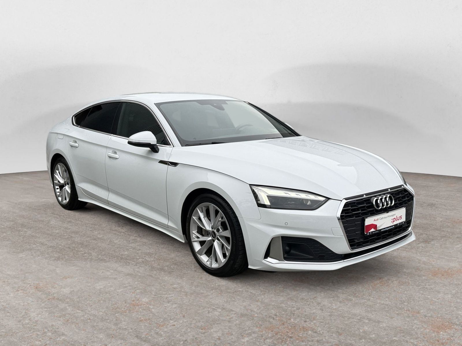 diagonal-frontansicht-aussen