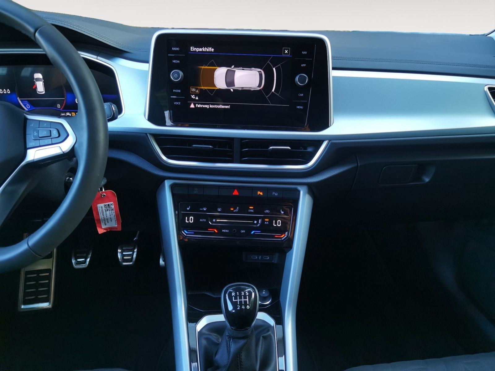 Volkswagen - T-Roc_12