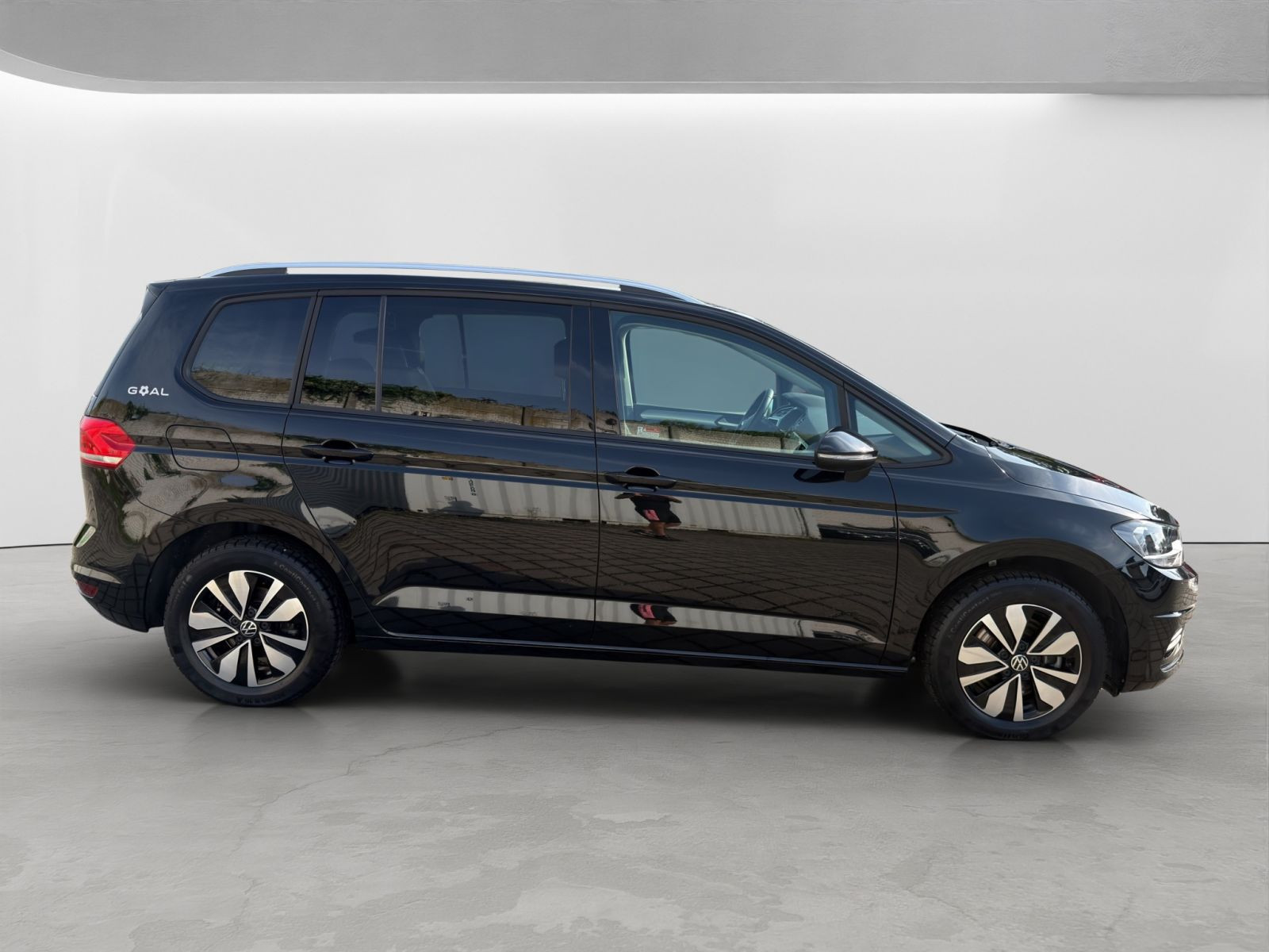 Volkswagen - Touran_8