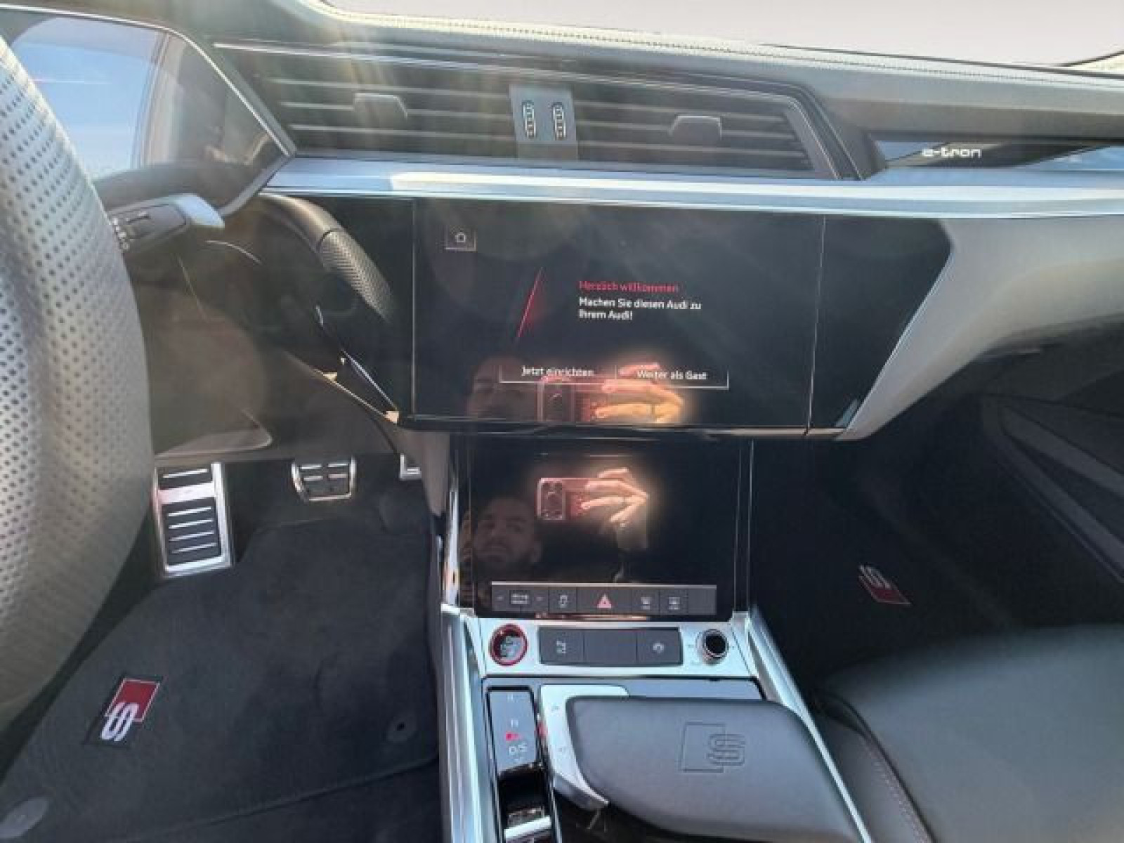 Audi - SQ8 Sportback e-tron_7