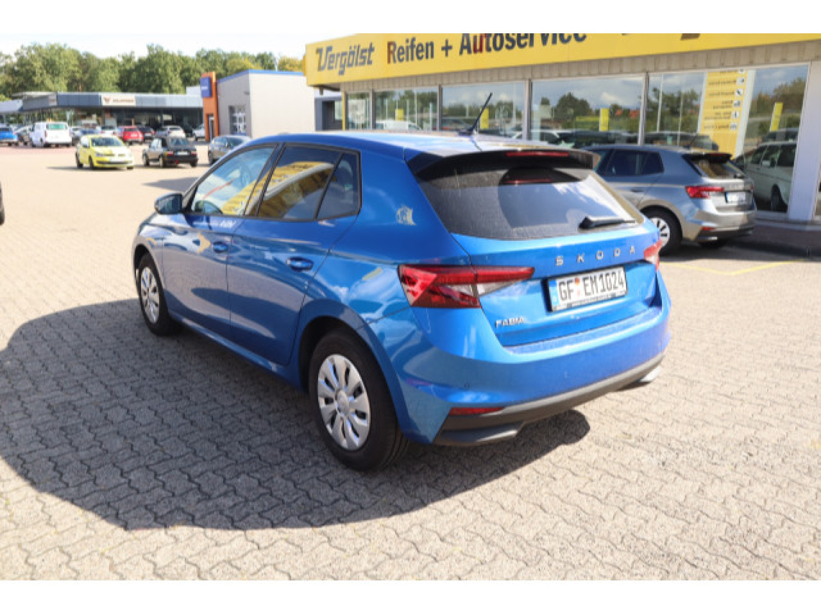 diagonalansicht-hinten-aussen