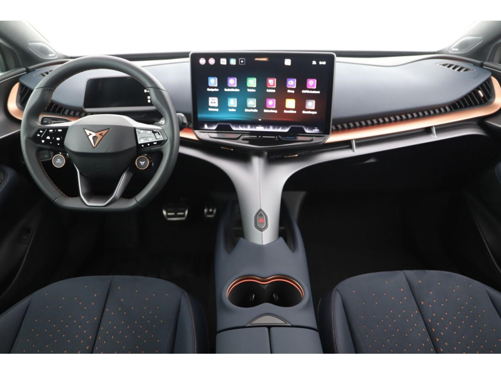 Cupra - Tavascan_9
