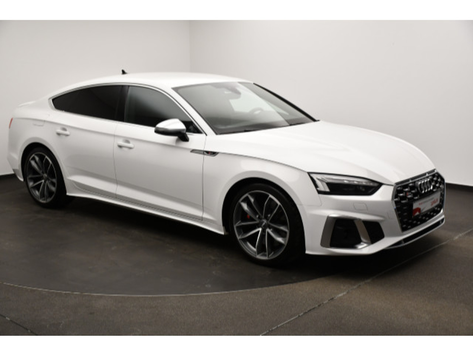 diagonal-frontansicht-aussen