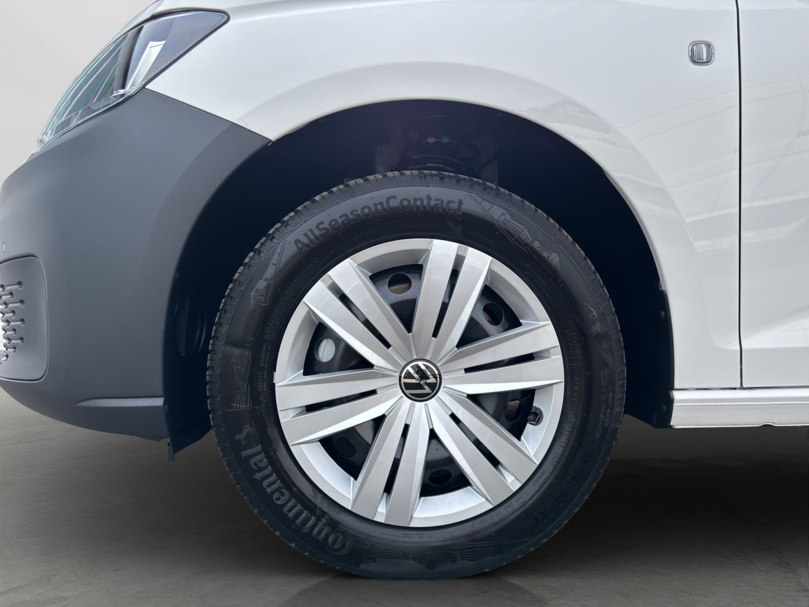Volkswagen - Caddy Maxi_19