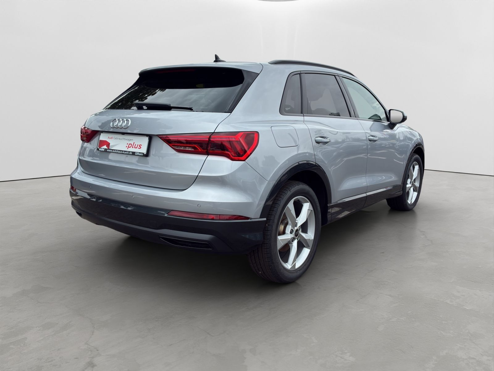 Audi - Q3_5