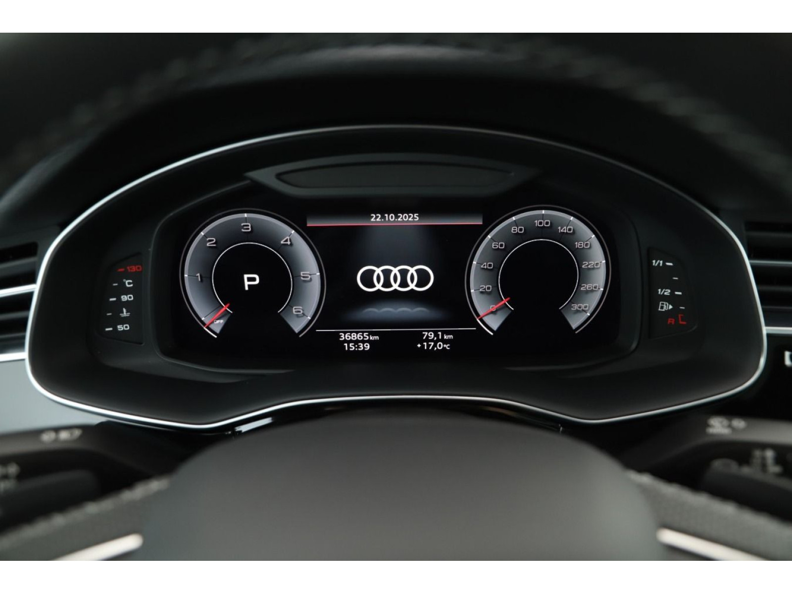 Audi - Q8_11 Audi - Q8_11