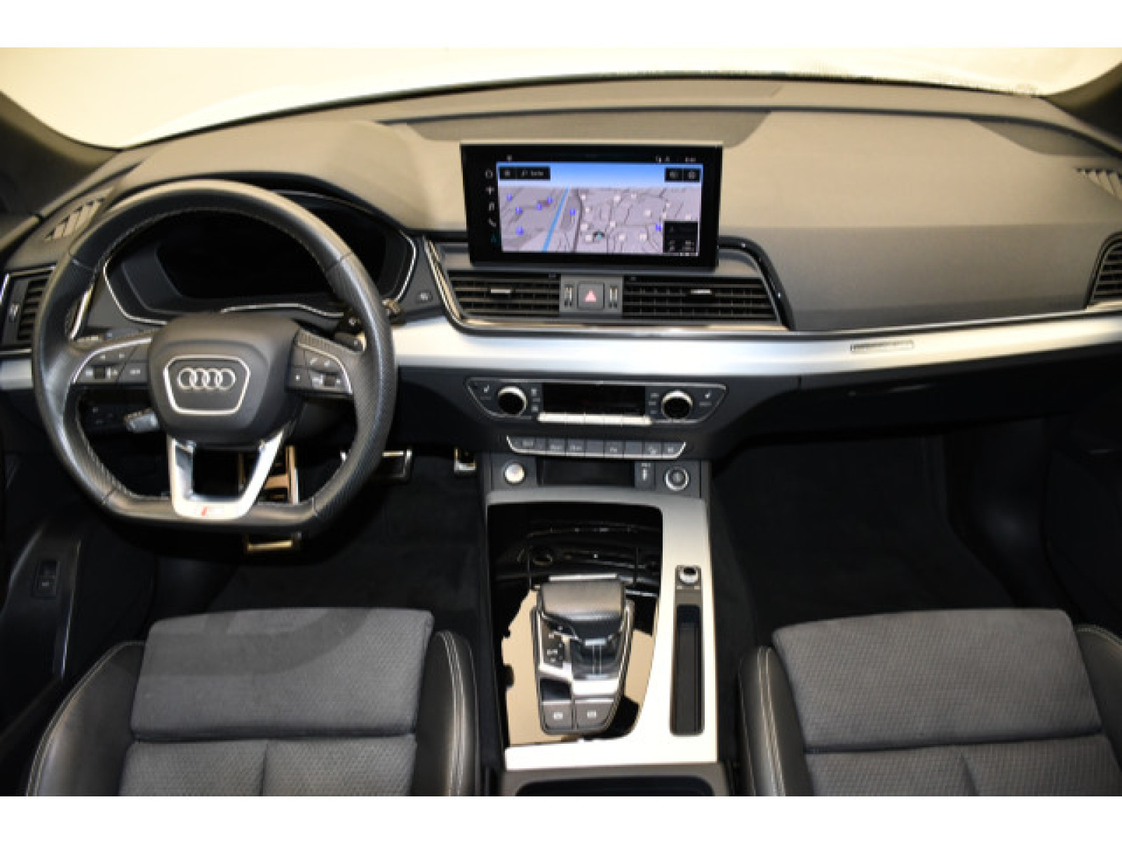 Audi - Q5_4