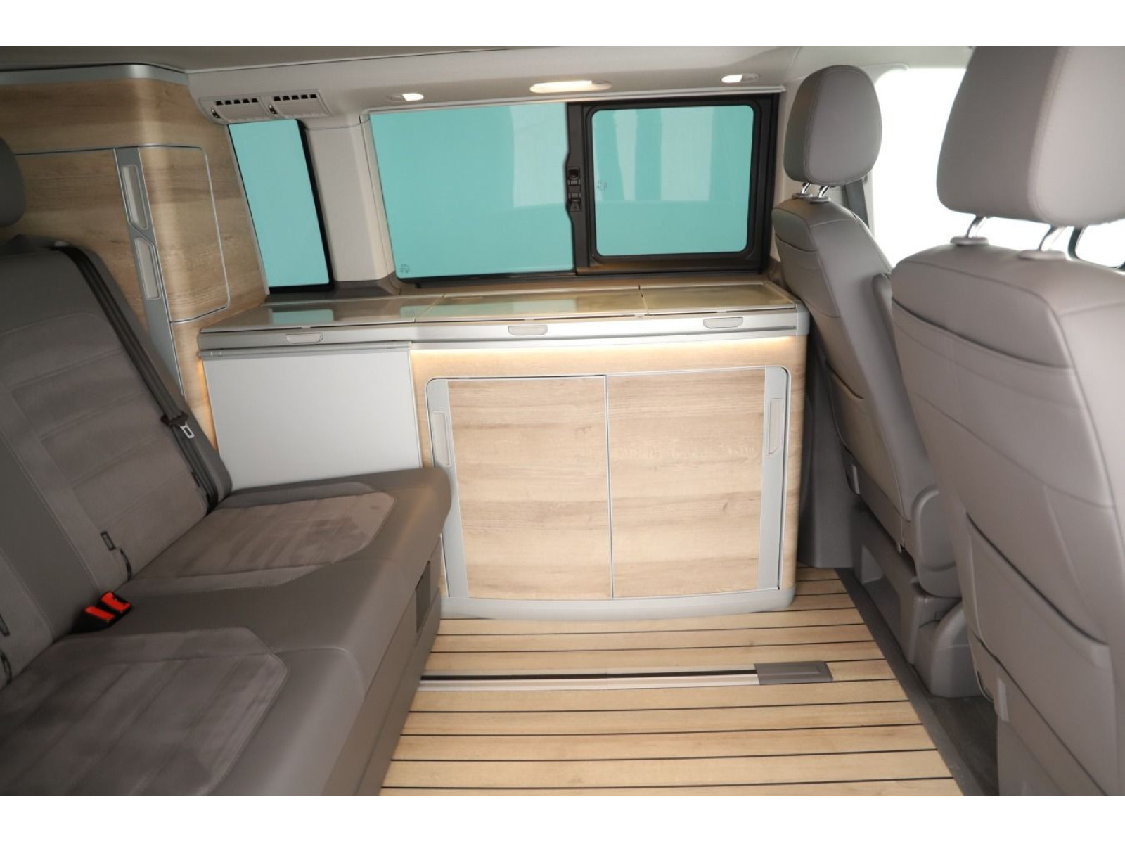 Volkswagen - T6.1 California_8