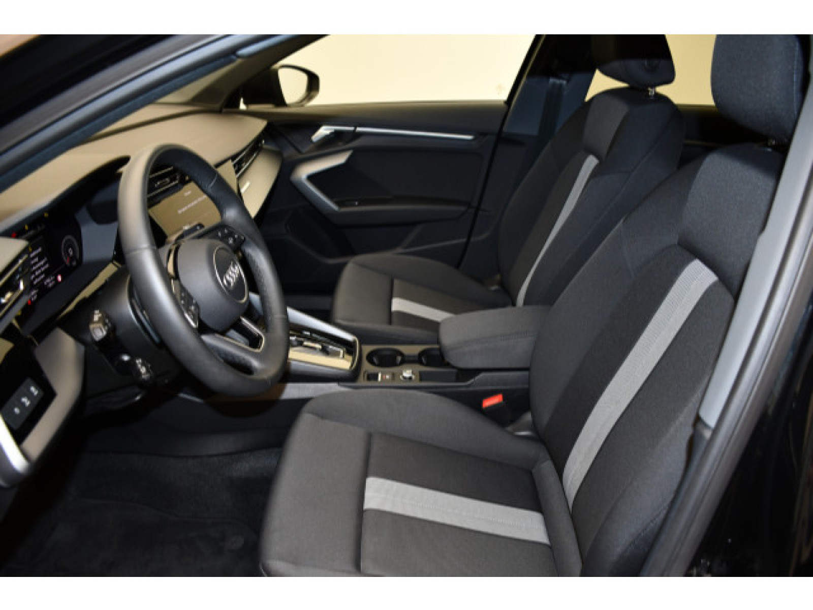 Audi - A3 Limousine_5