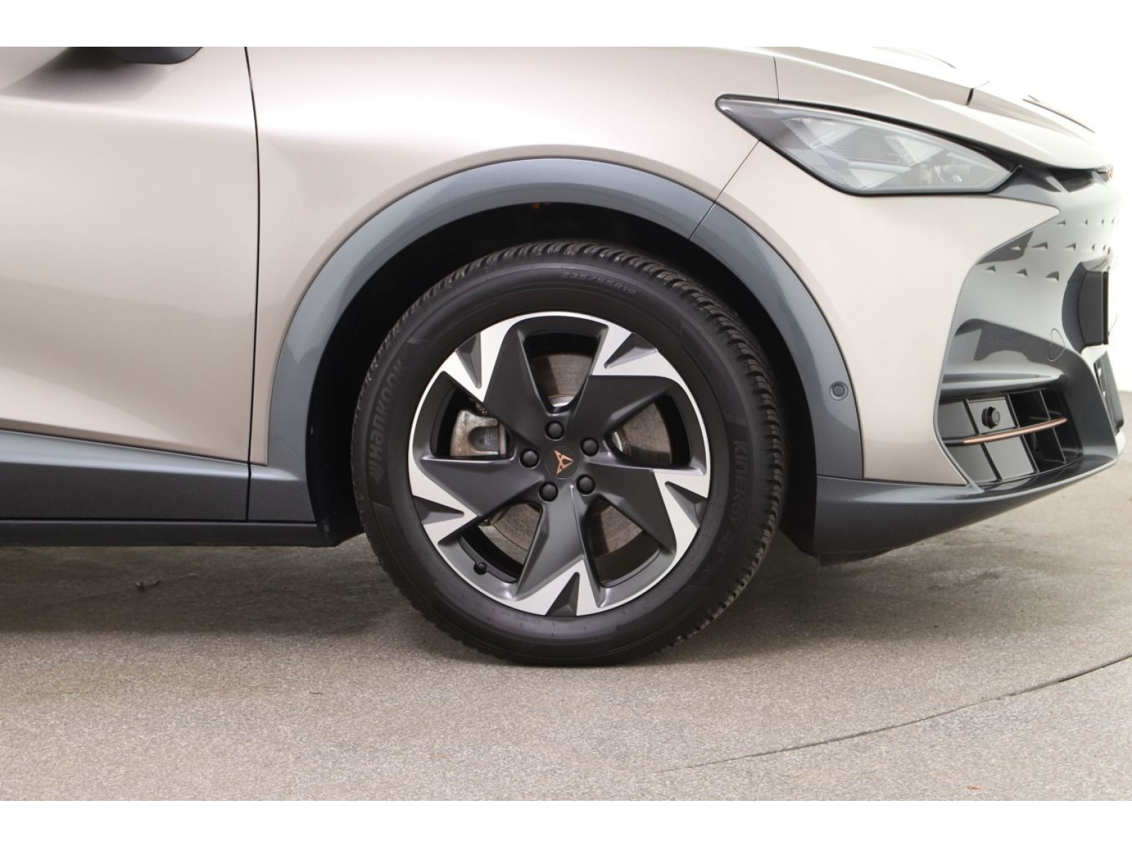 Cupra - Tavascan_4