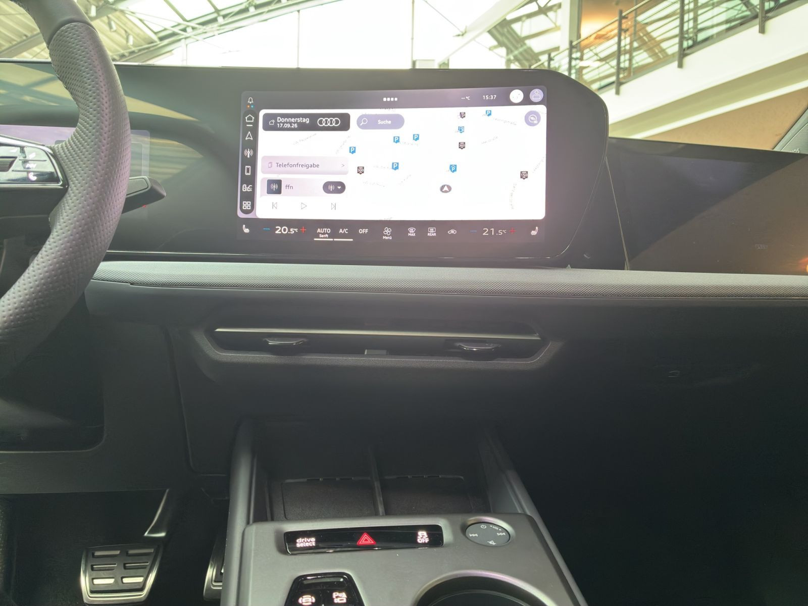 Audi - Q4 e-tron_12
