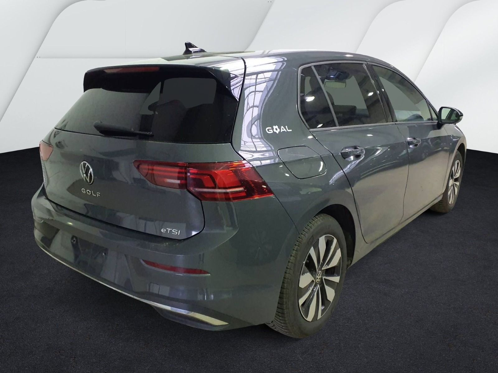 Volkswagen - Golf_2