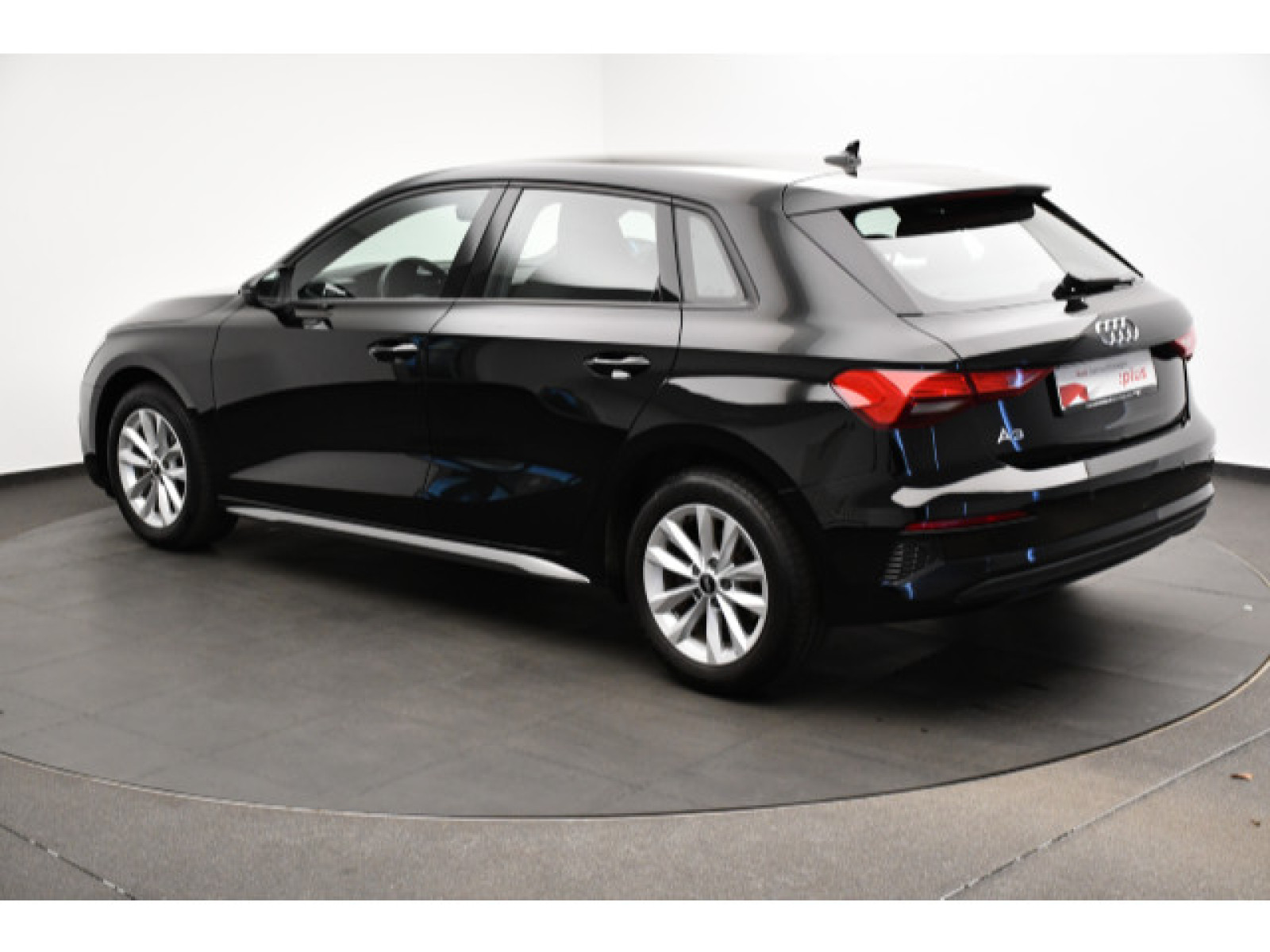 diagonalansicht-hinten-aussen