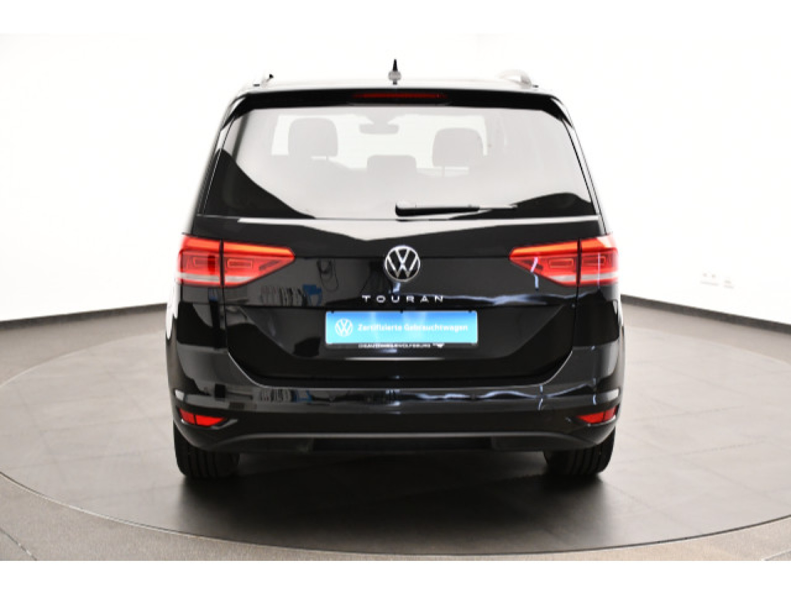 Volkswagen - Touran_20