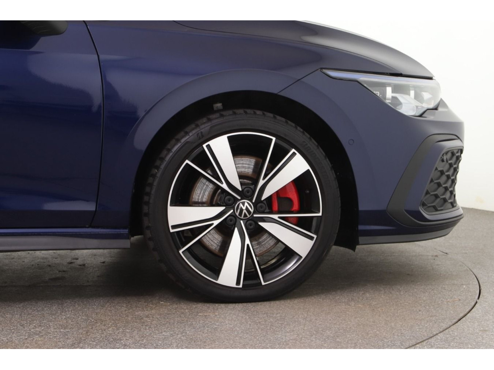 Volkswagen - Golf_3