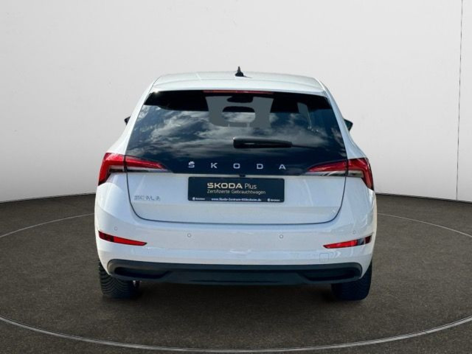 heckansicht-aussen heckansicht-aussen