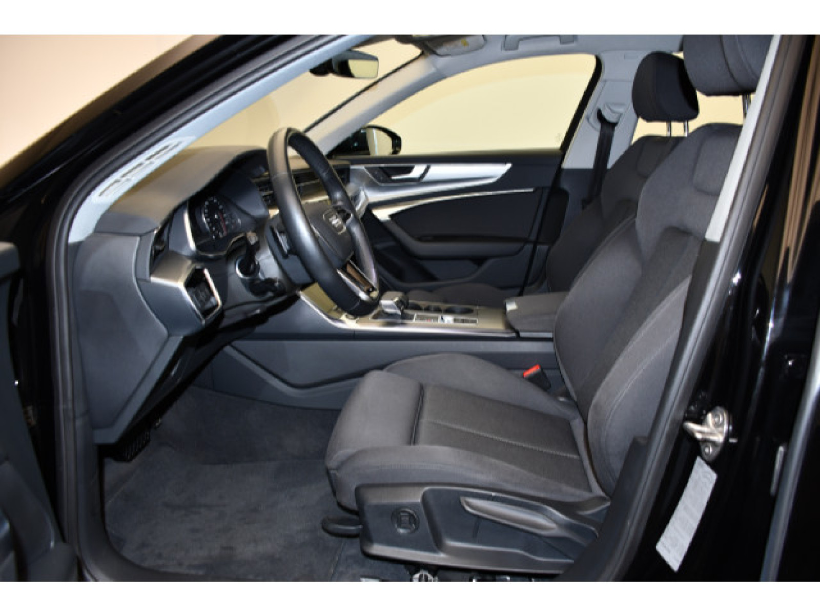 Audi - A6 Avant_3