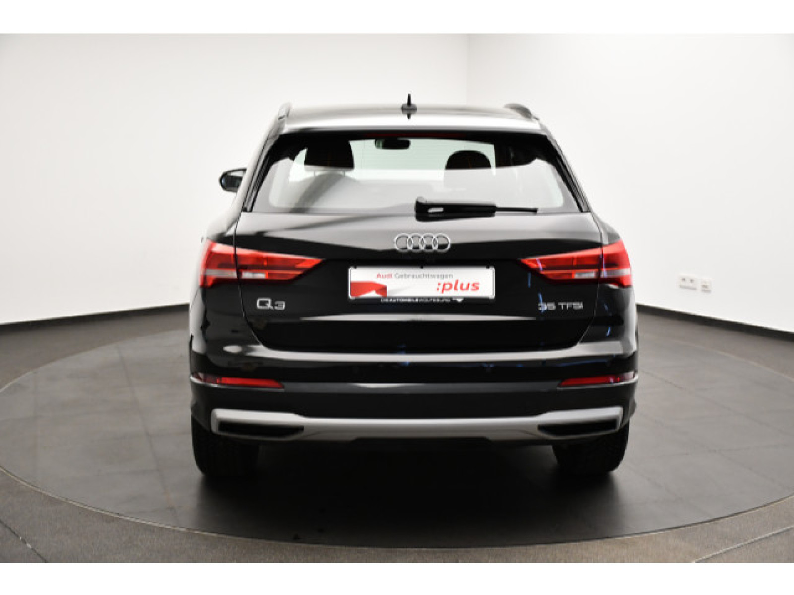Audi - Q3_21