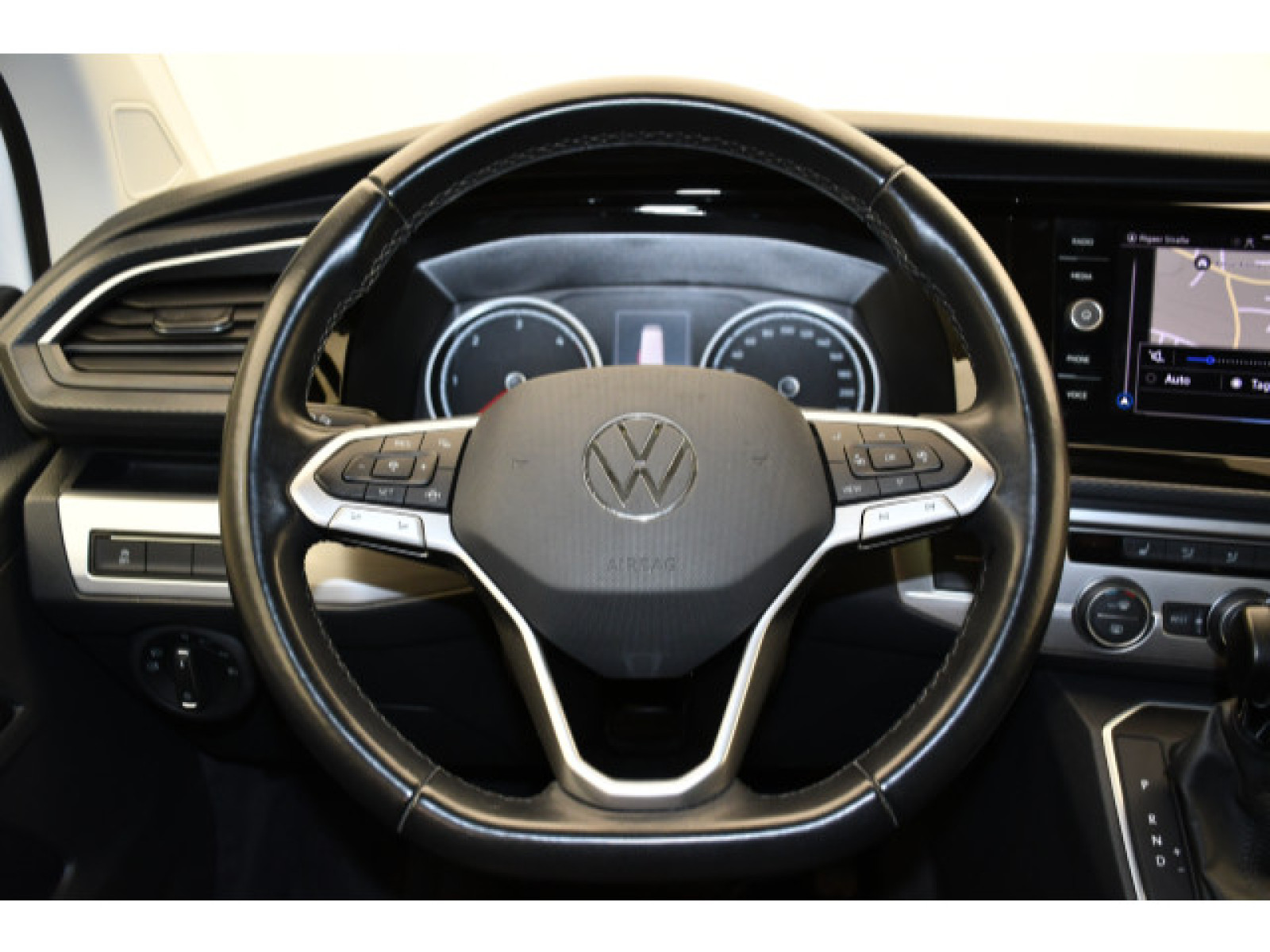 Volkswagen - T6.1 Multivan_5