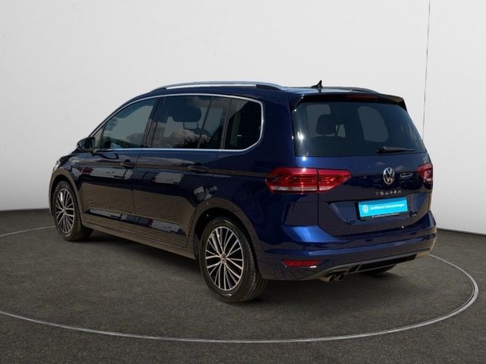 Volkswagen - Touran_3