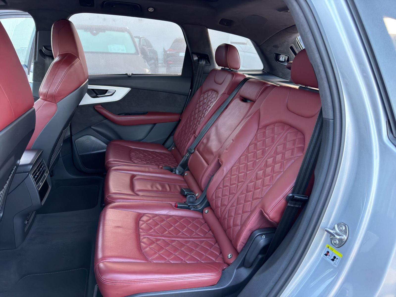 Audi - SQ7_16