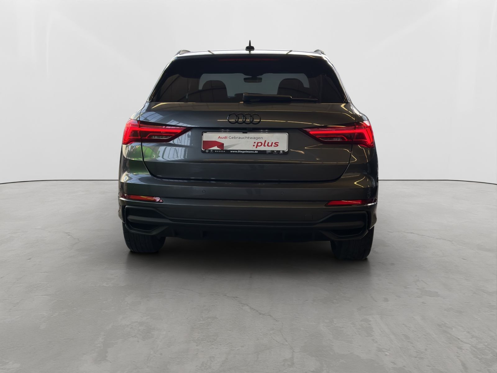 Audi - Q3_5